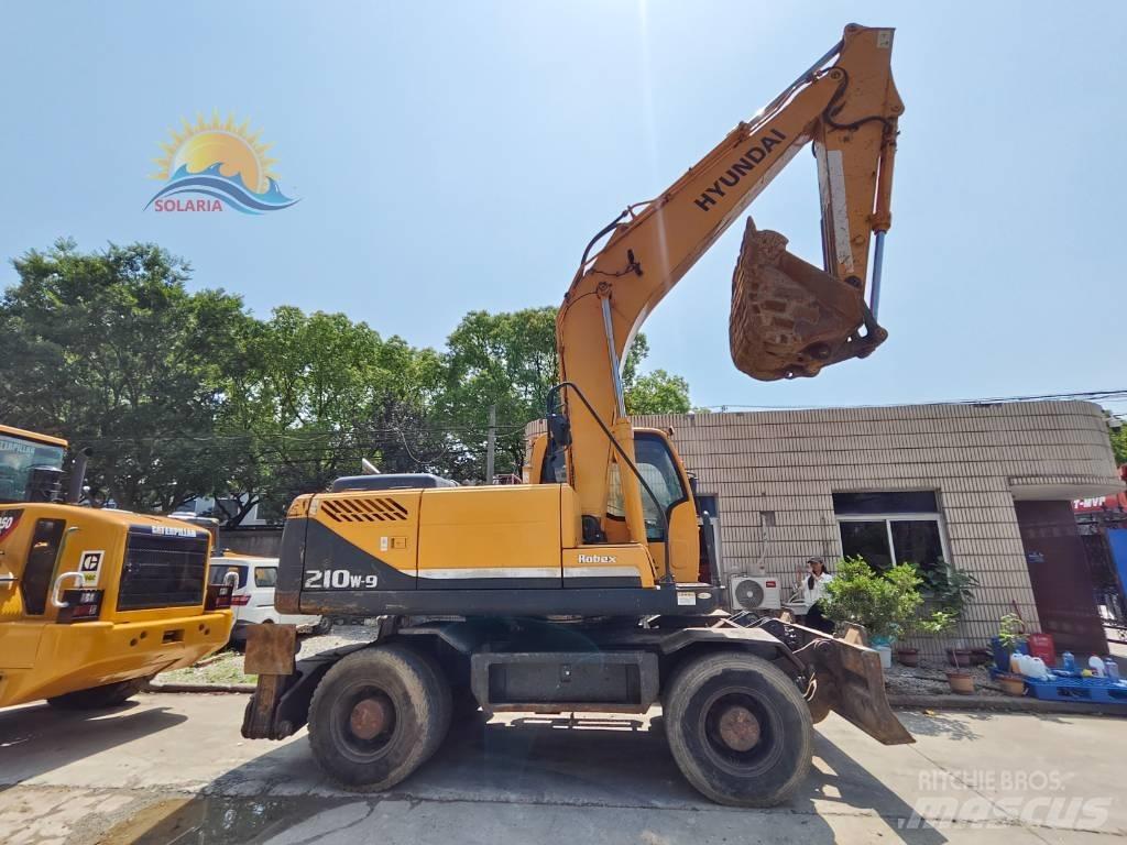 Hyundai R210W-9 Mobilbagger