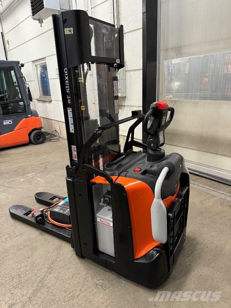 Toyota SPE120L Deichselstapler