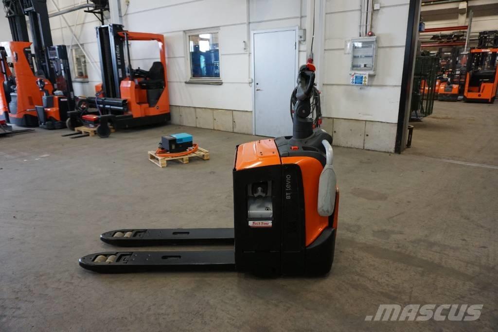 Toyota LPE220 Gabelstapler mit Fahrerstand