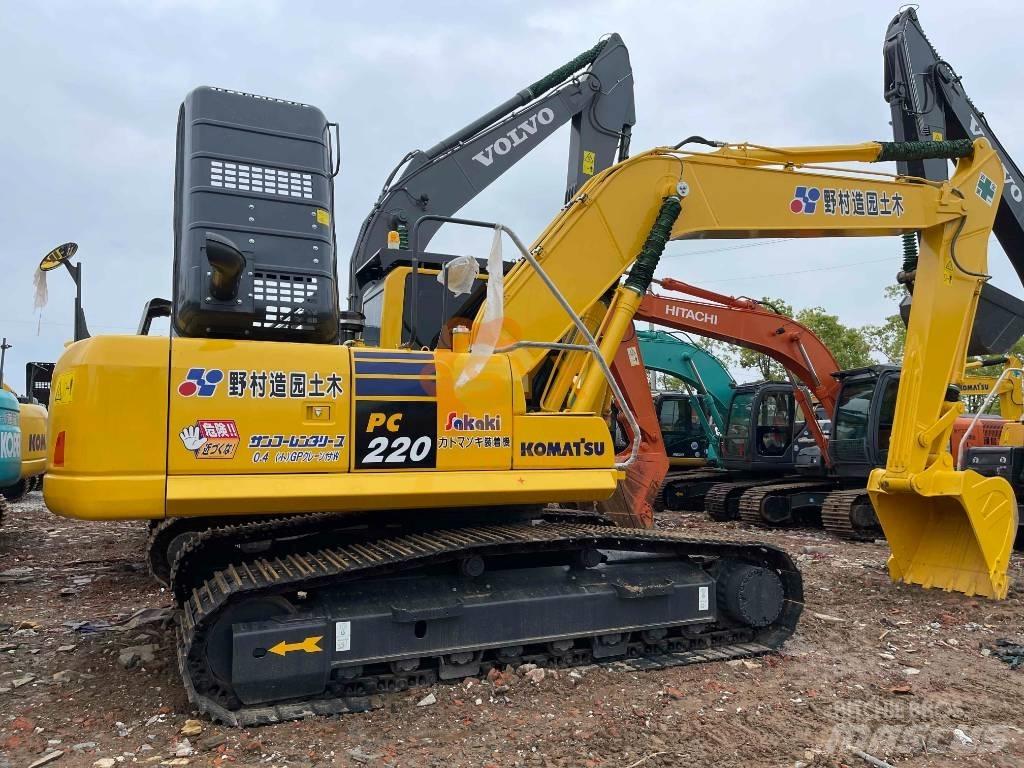 Komatsu PC 220-8N1 Raupenbagger