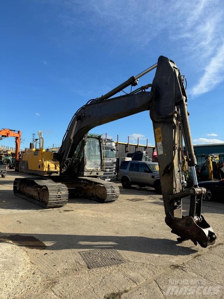Volvo EC 220 DL Raupenbagger