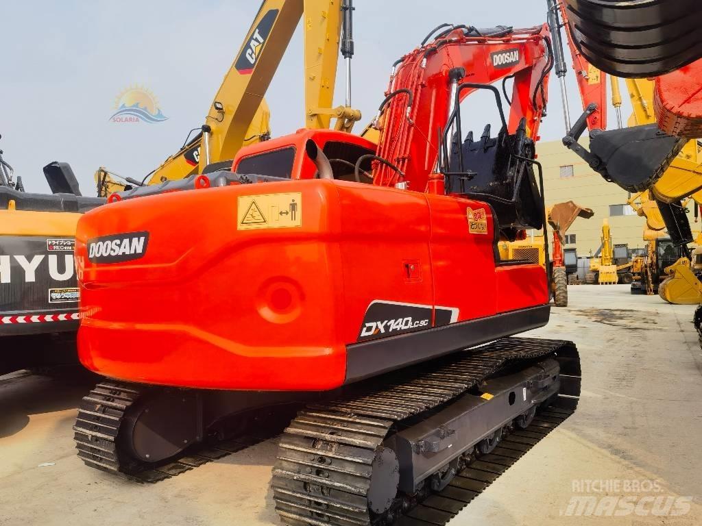 Doosan DX 140 LC Raupenbagger