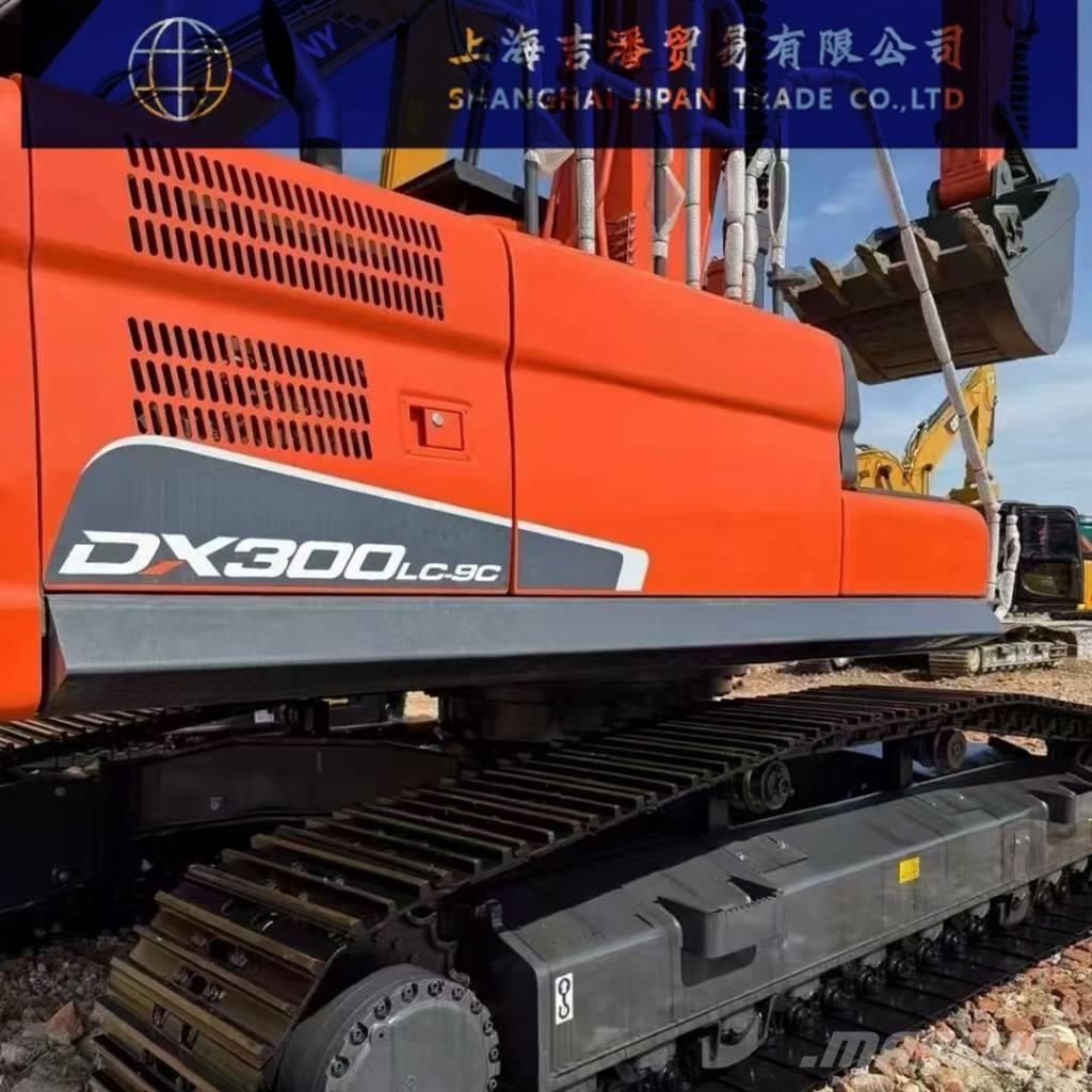 Doosan DX 300 Raupenbagger