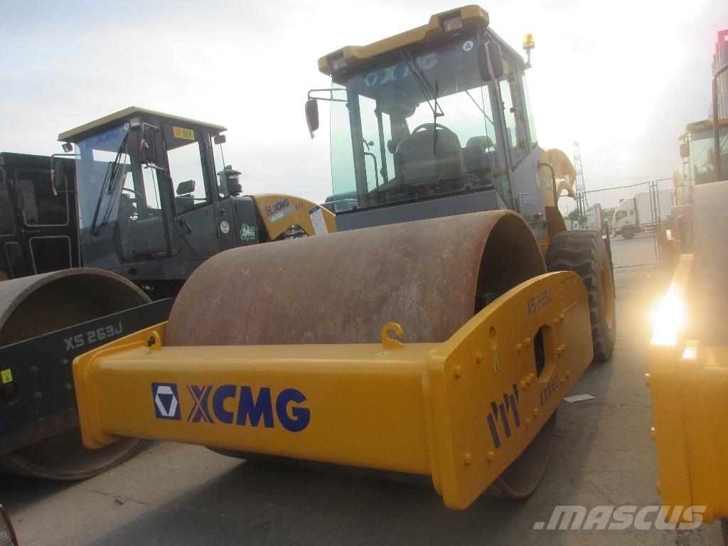 XCMG XS 263 J Walzenzüge
