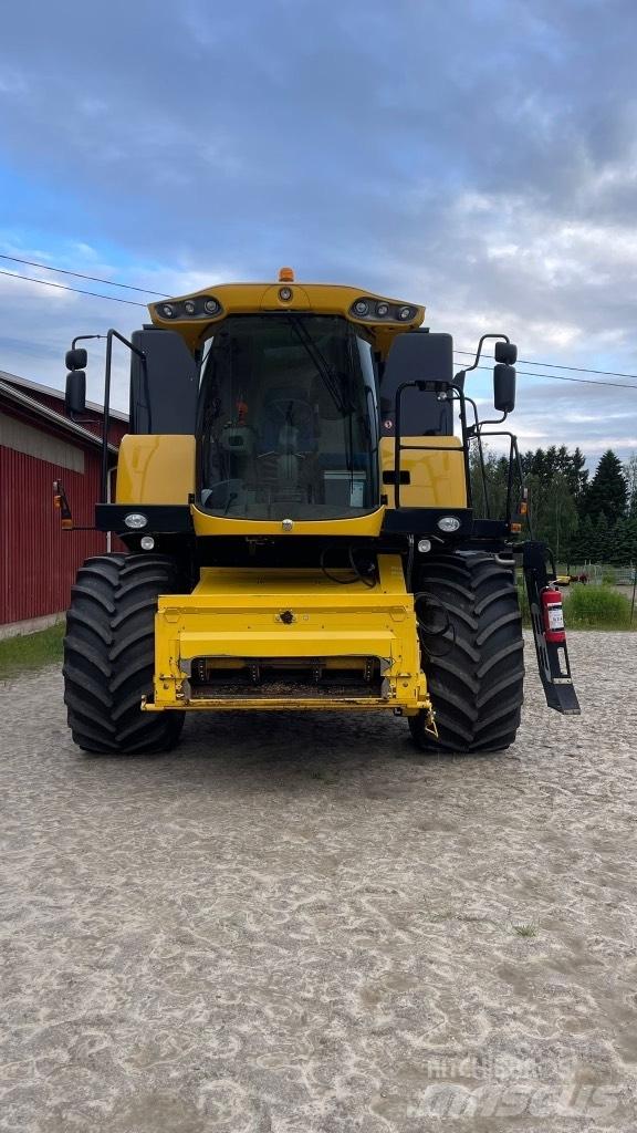 New Holland CX 6090 Mähdrescher