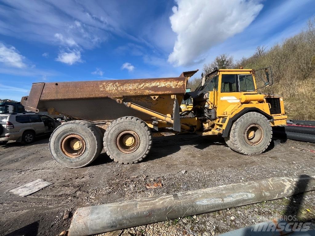 Volvo A25c Dumper - Knickgelenk