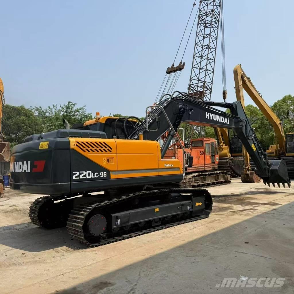 Hyundai R220LC-9S Midibagger  7t - 12t