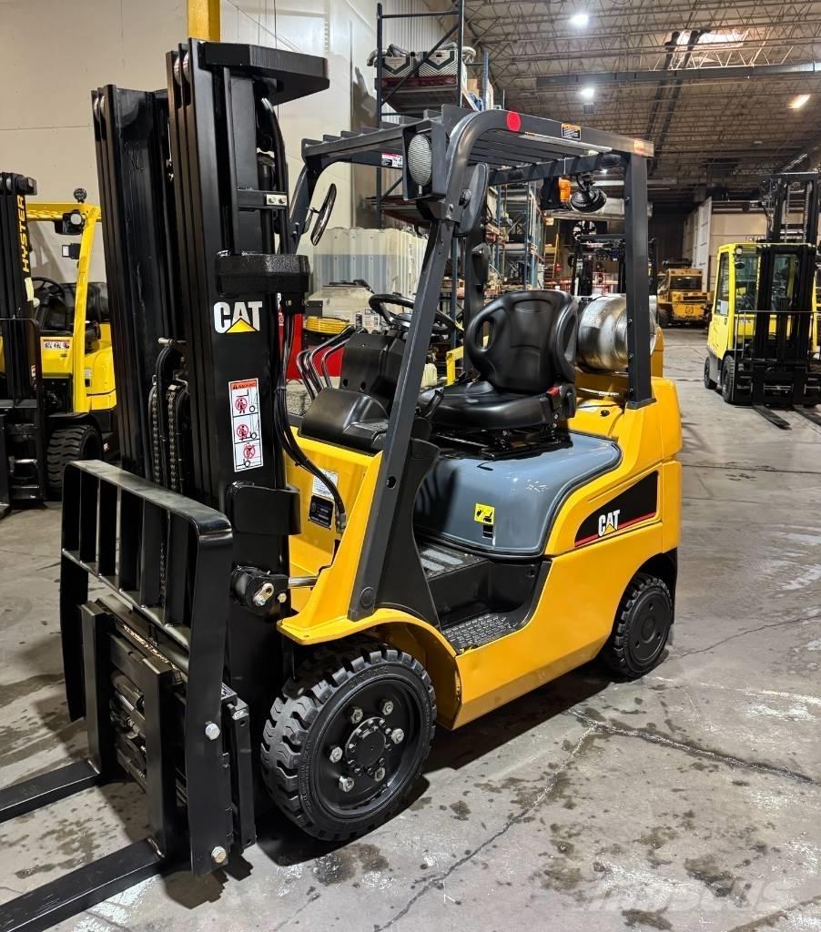 CAT FGC20N Andere Gabelstapler