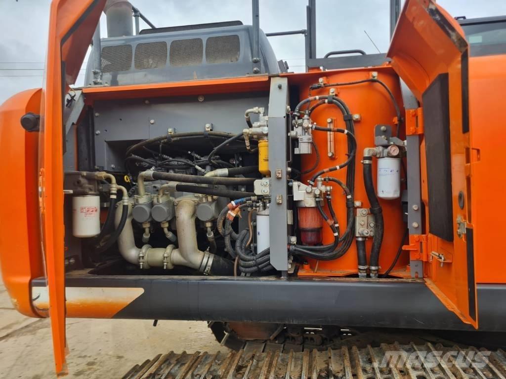 Hitachi ZX 210 LC-6 Raupenbagger