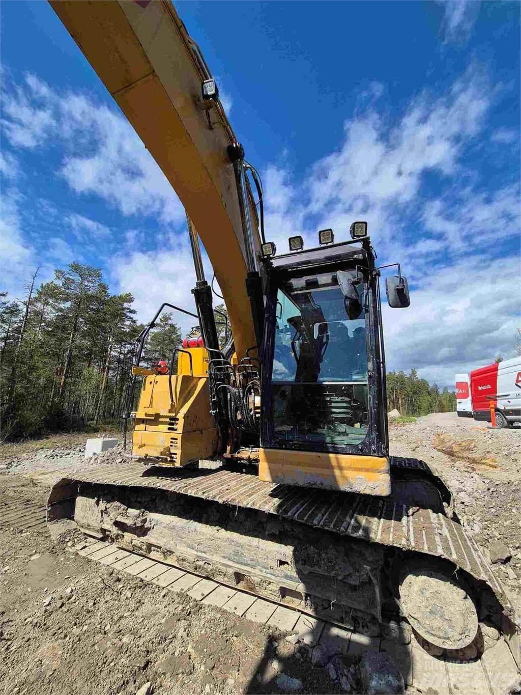 CAT 325FLCR Raupenbagger