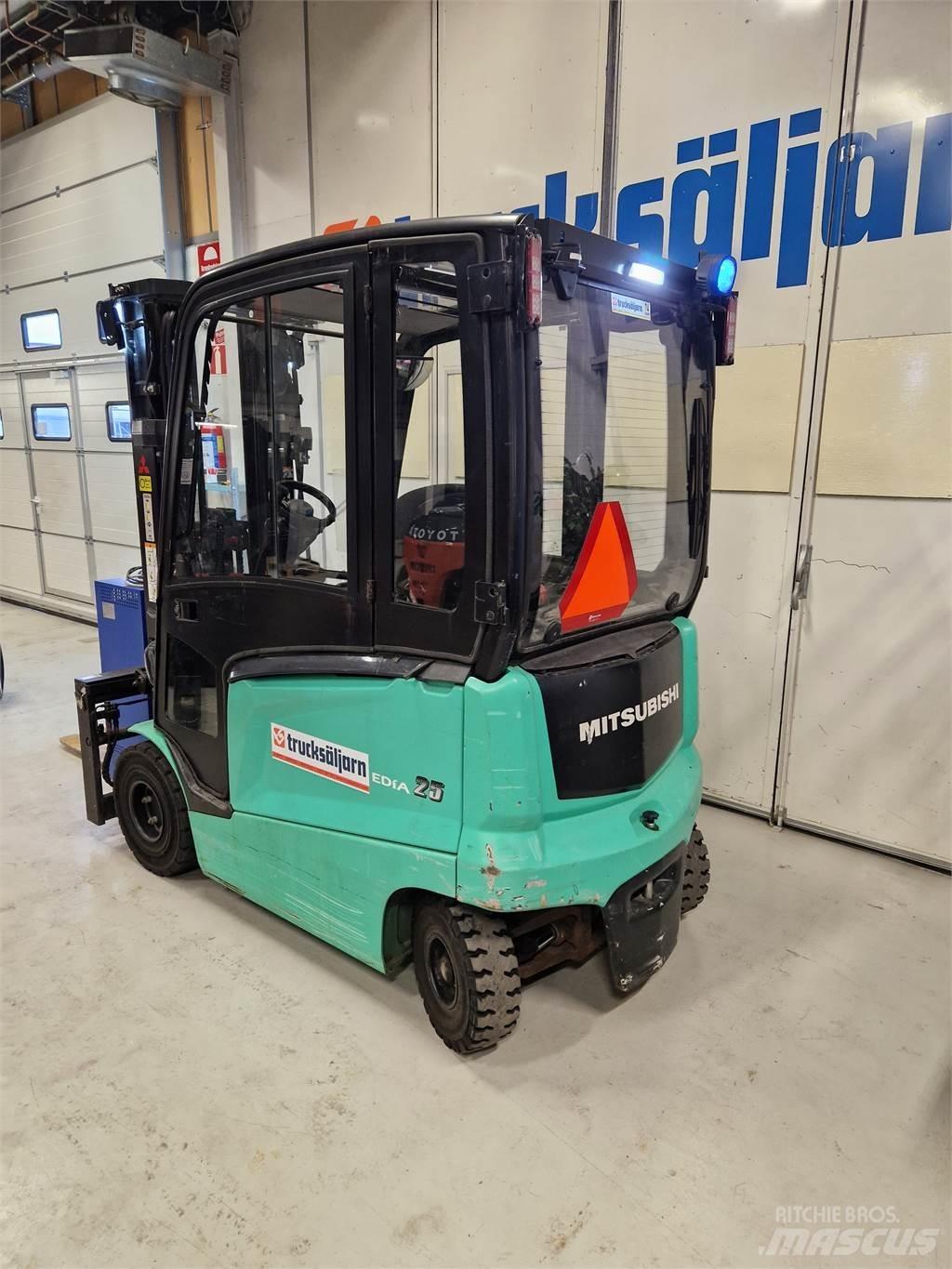 Mitsubishi FB25CN Elektrostapler