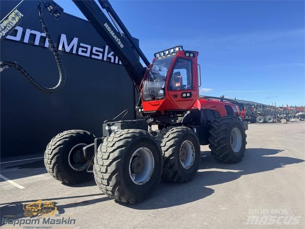 Komatsu 951 Harvester