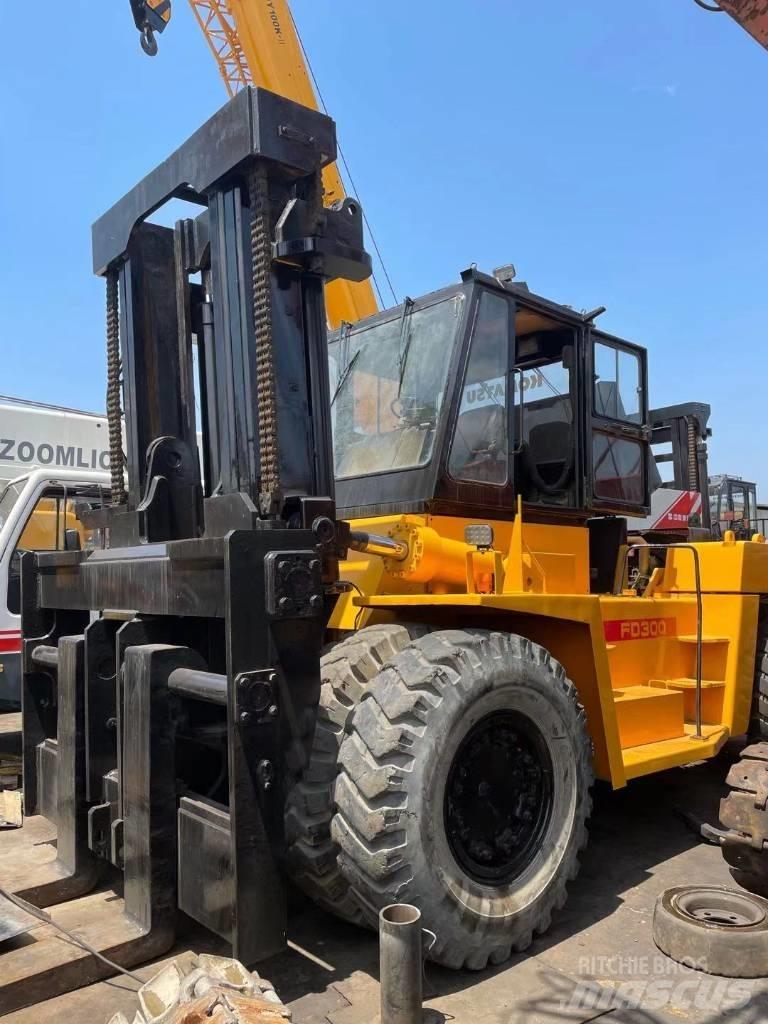 Komatsu 30 Ton Dieselstapler