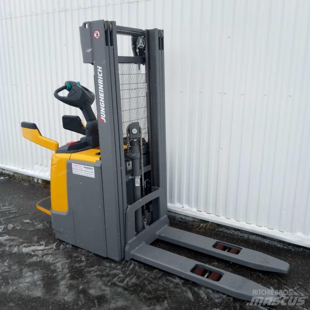 Jungheinrich ERC 214 Selbstfahrstapler