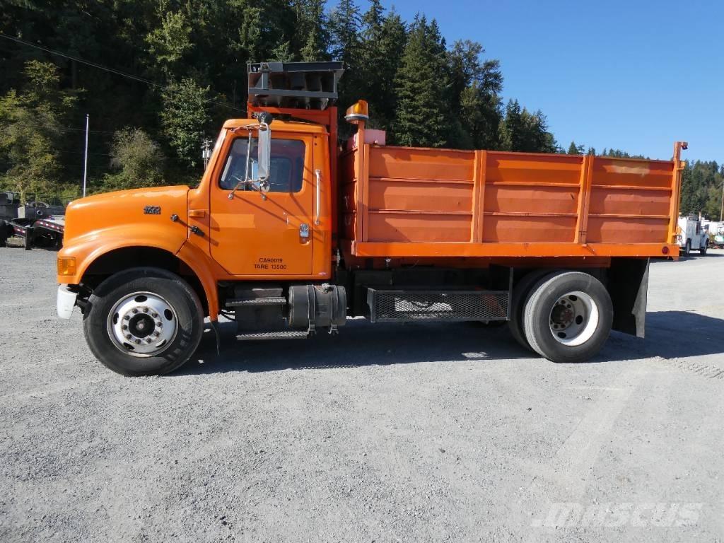 International 4900 Kipper