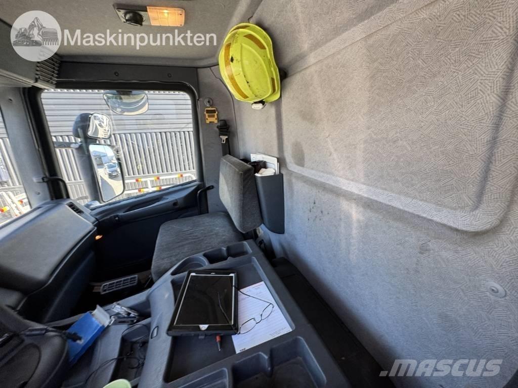 Scania P 94 D Bergungsfahrzeuge