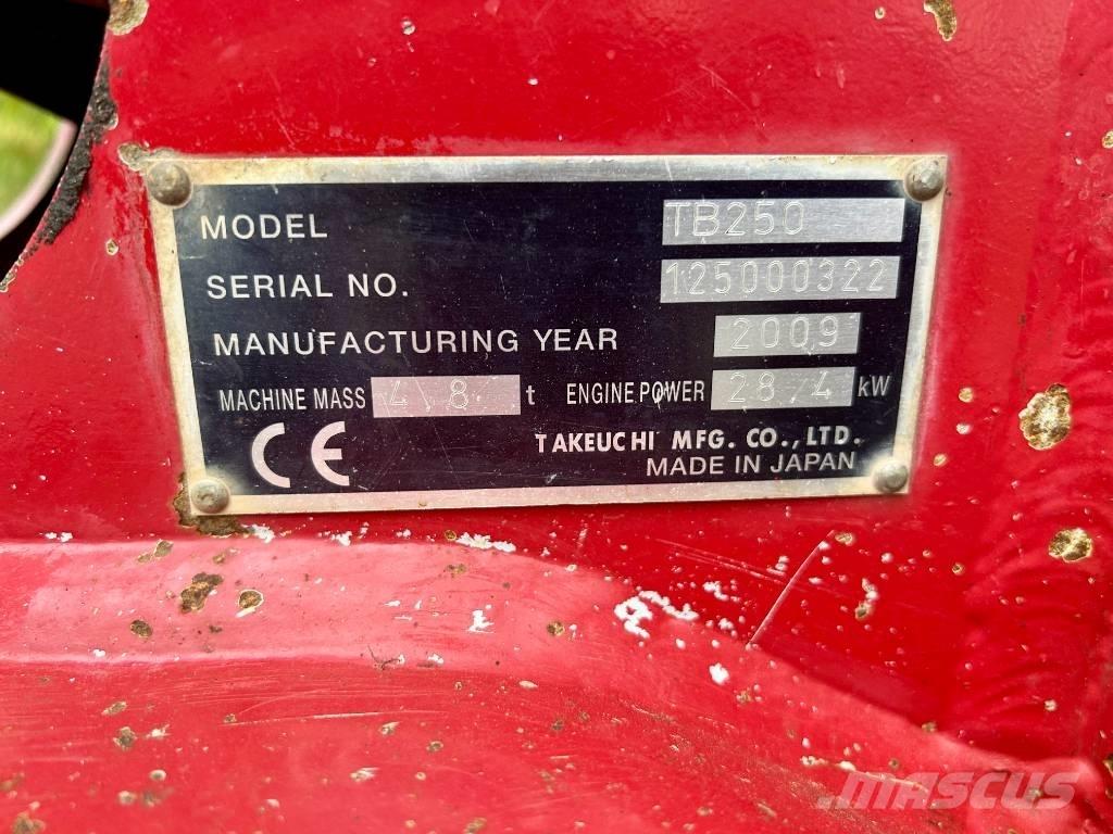 Takeuchi TB 250 Minibagger < 7t