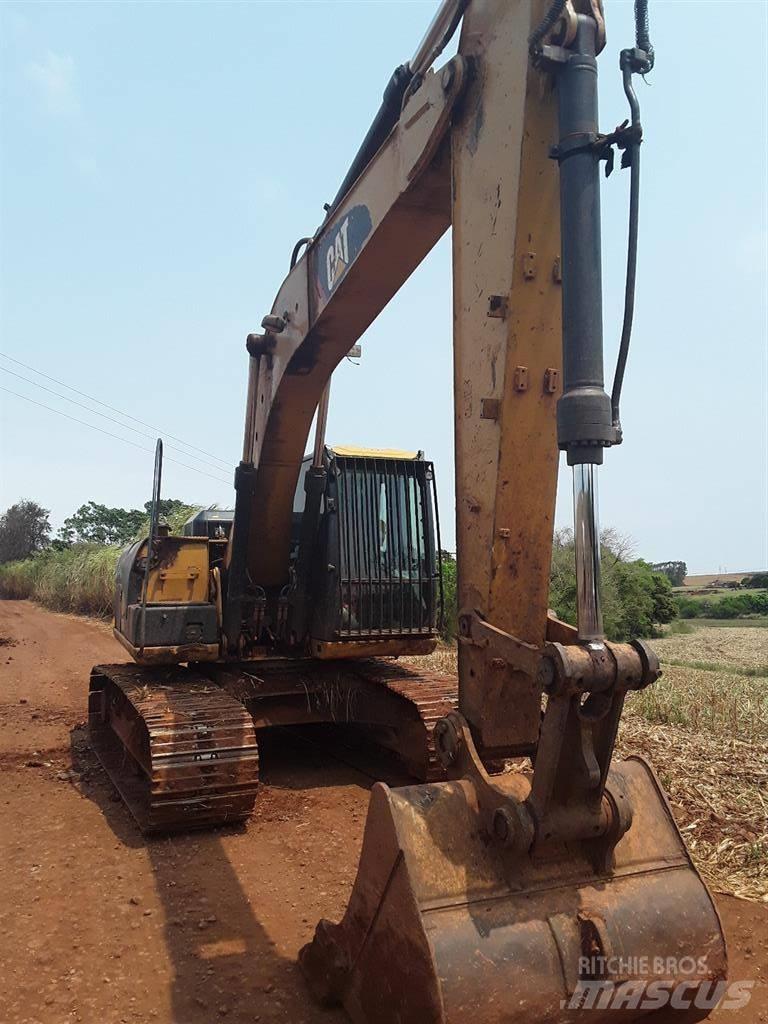 CAT 318D2L Raupenbagger