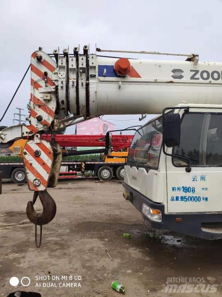 Zoomlion QY80V All-Terrain-Krane