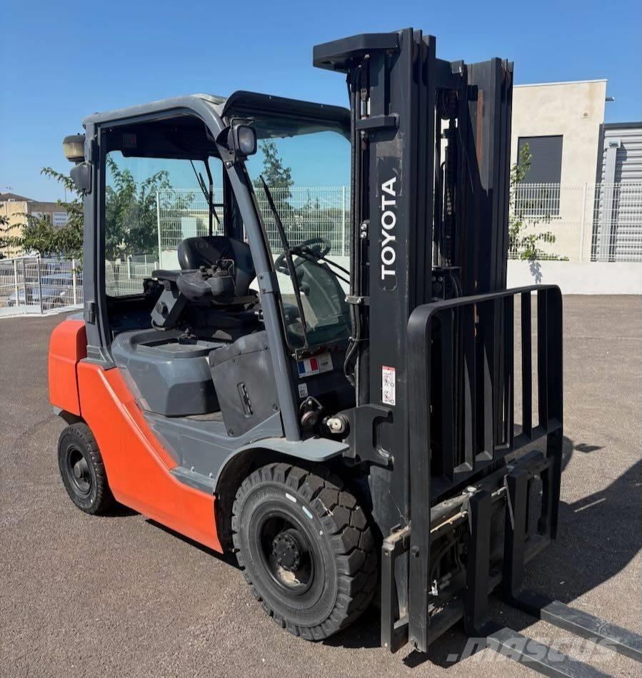 Toyota 02-8 FDF 25 Dieselstapler