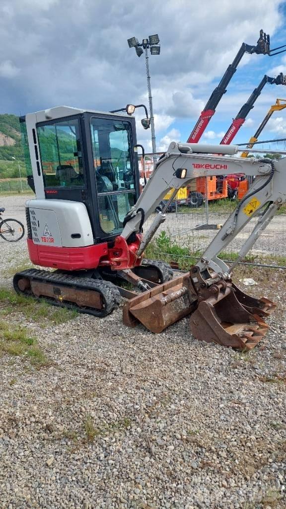 Takeuchi TB 23 R Minibagger < 7t