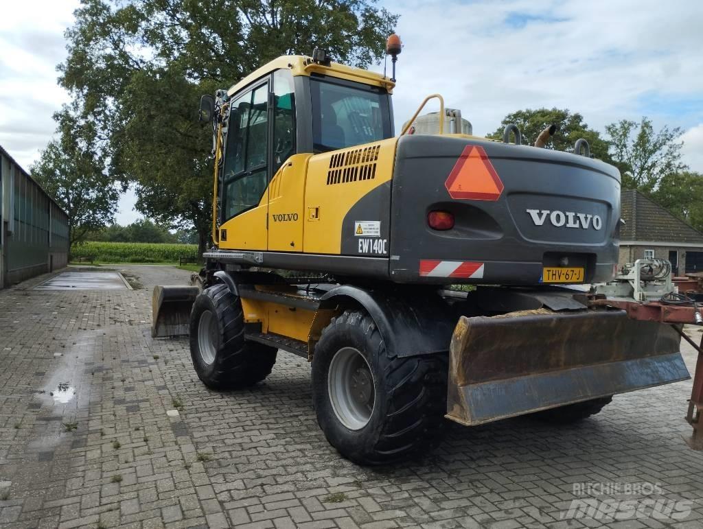 Volvo EW 140 C Mobilbagger