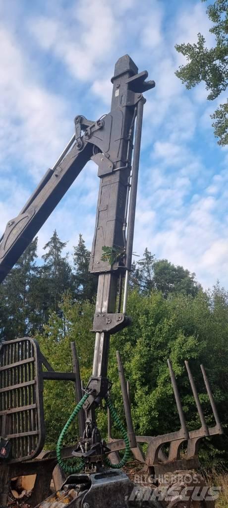 John Deere 1110 E Forwarder