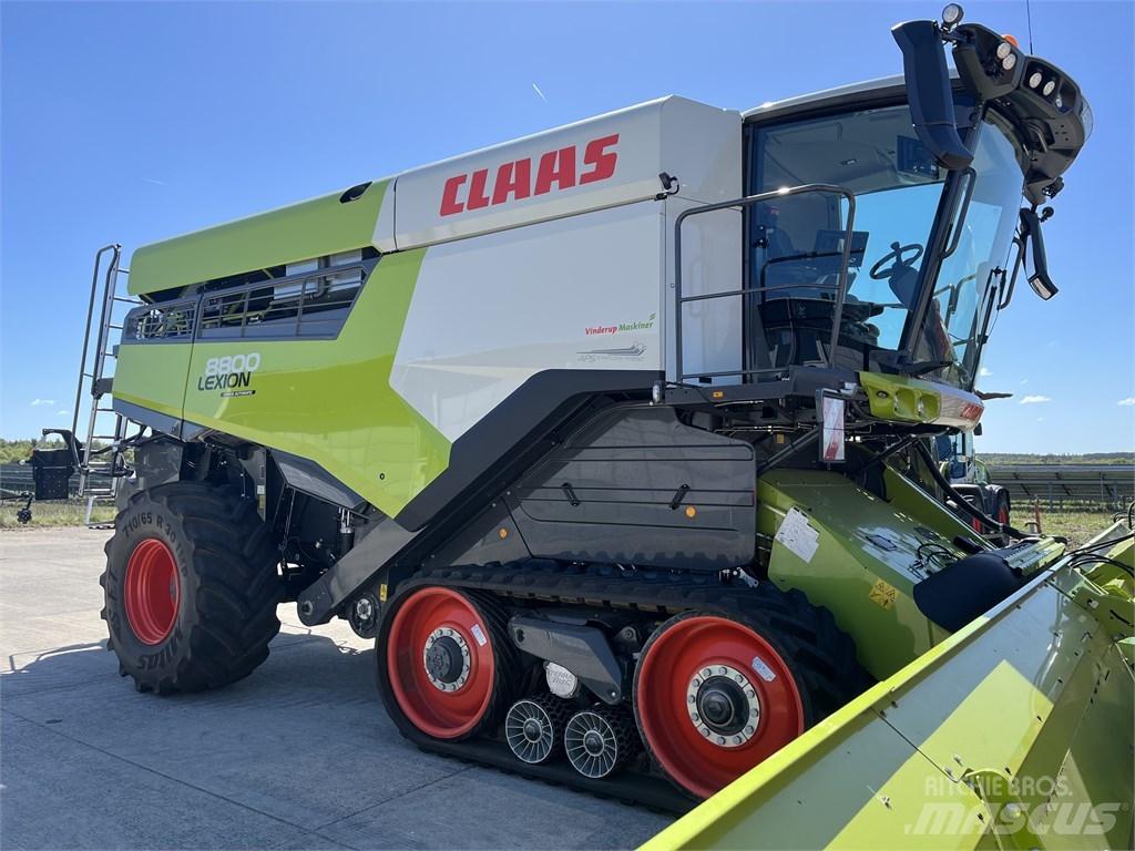 CLAAS Lexion 8800TT Mähdrescher