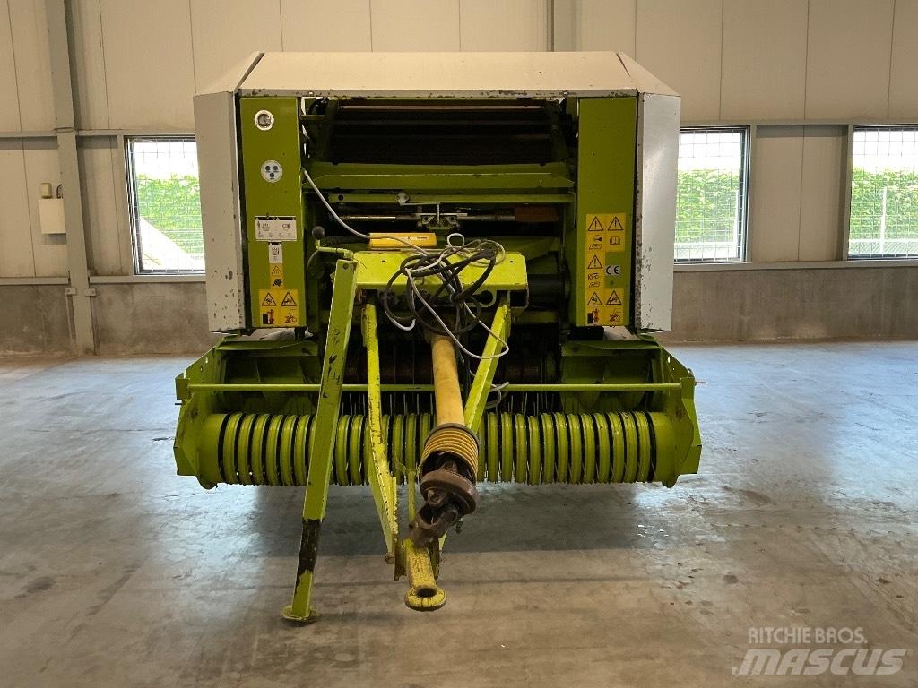 CLAAS Rollant 240 Rundballenpressen