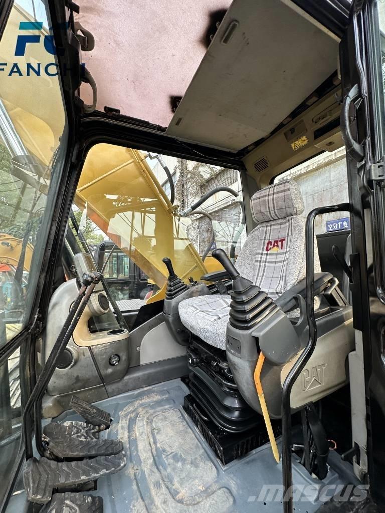 CAT 320 D Raupenbagger