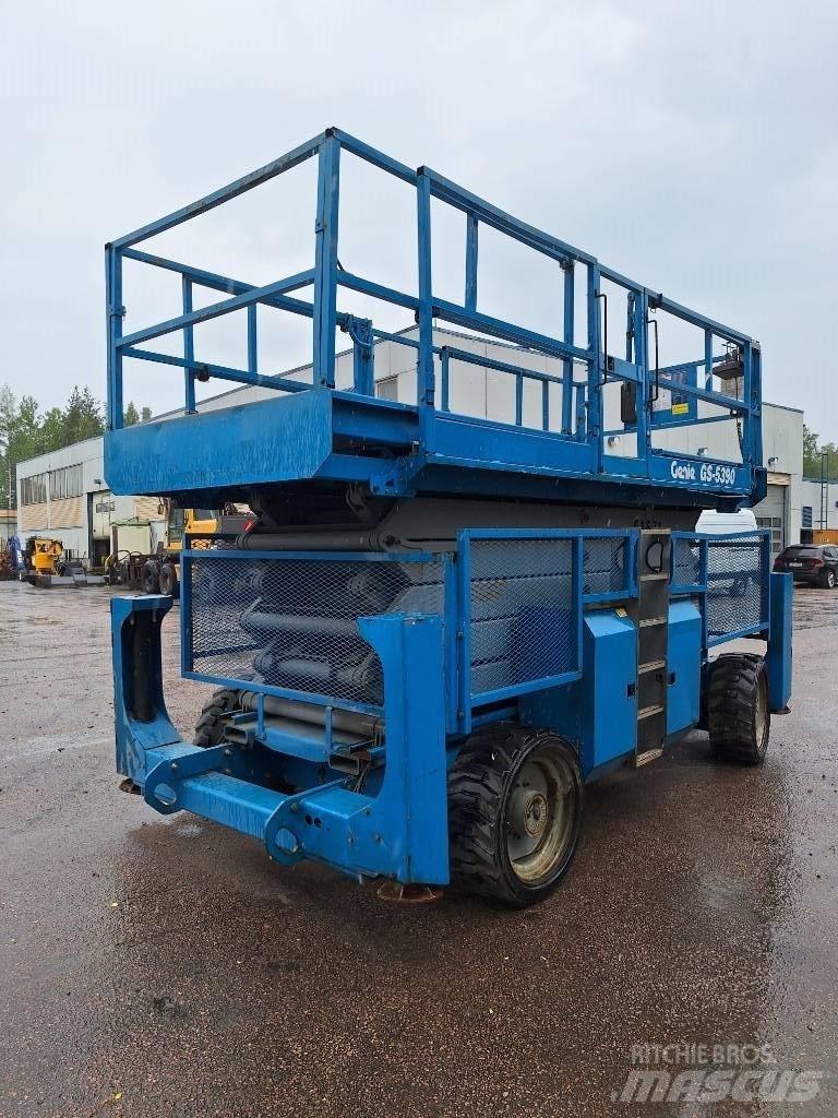 Genie GS 5390 RT Scheren-Arbeitsbühnen