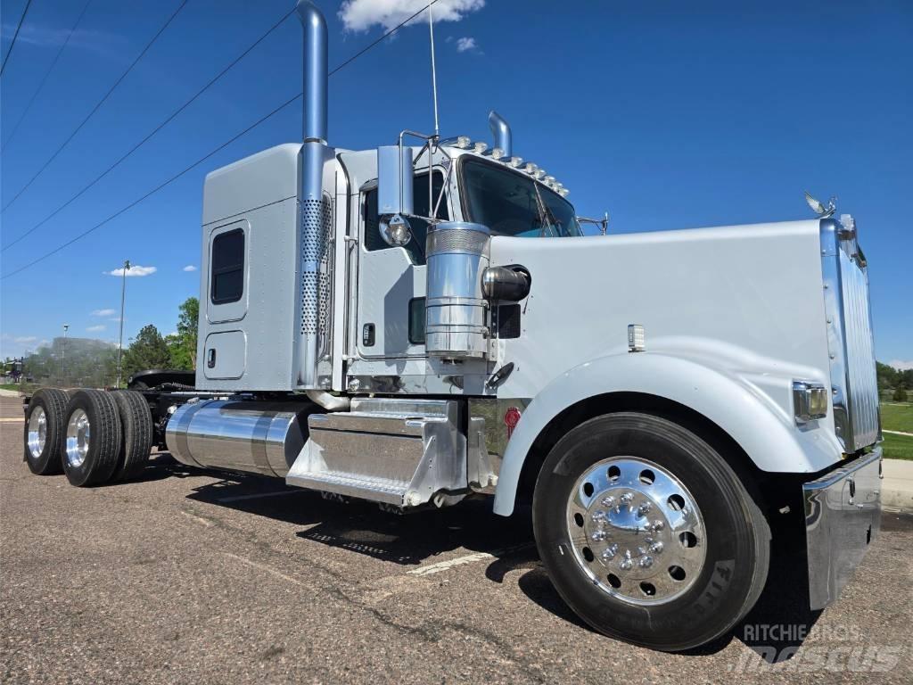 Kenworth W 900 Sattelzugmaschinen