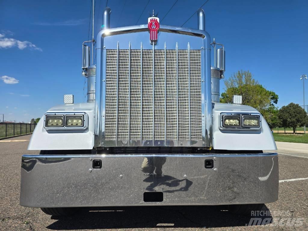 Kenworth W 900 Sattelzugmaschinen