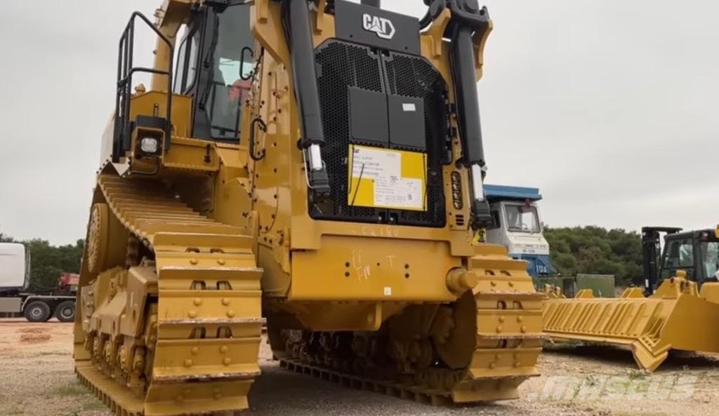 CAT D 10 Bulldozer