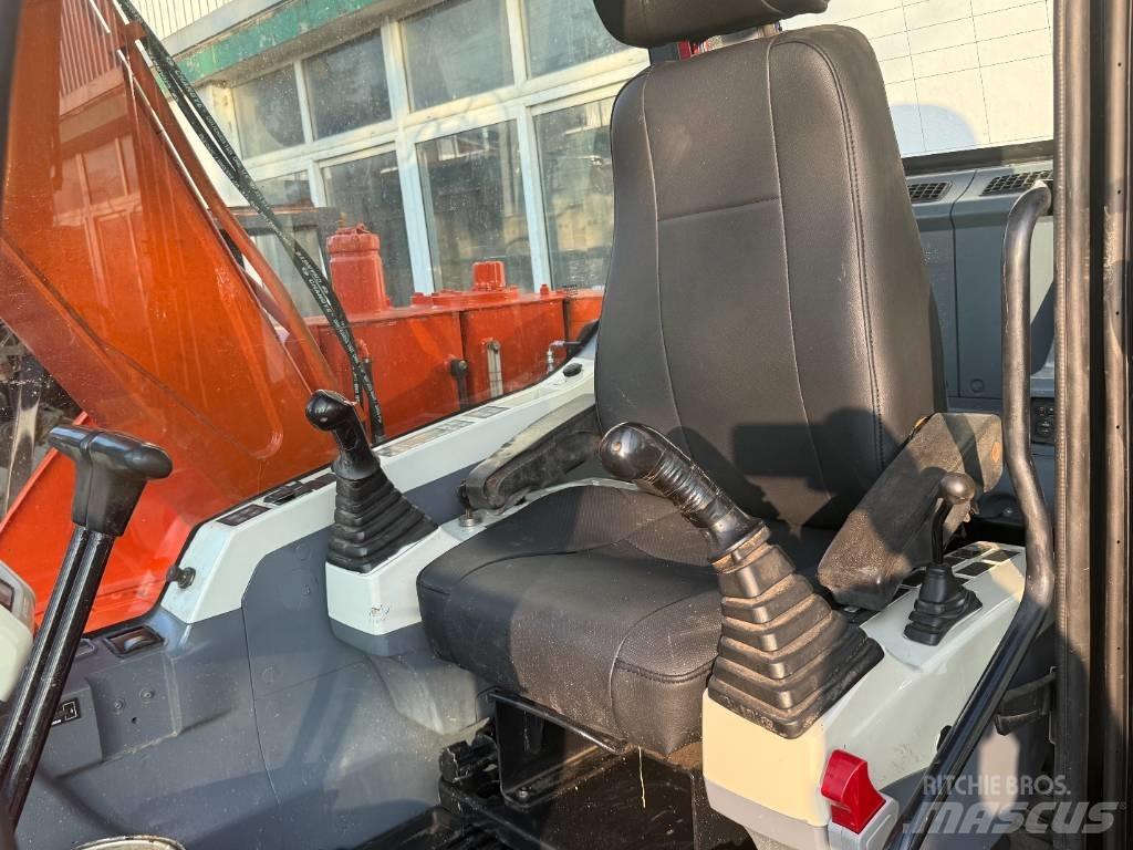 Doosan DX 75 Raupenbagger