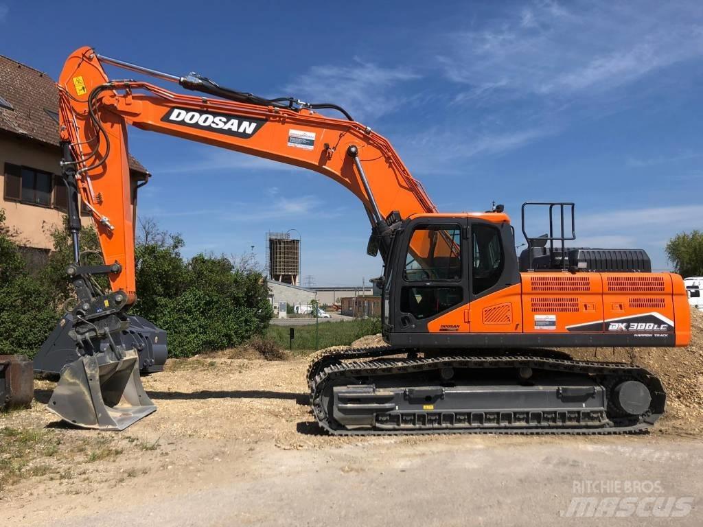 Doosan DX 300 LC-7 Raupenbagger