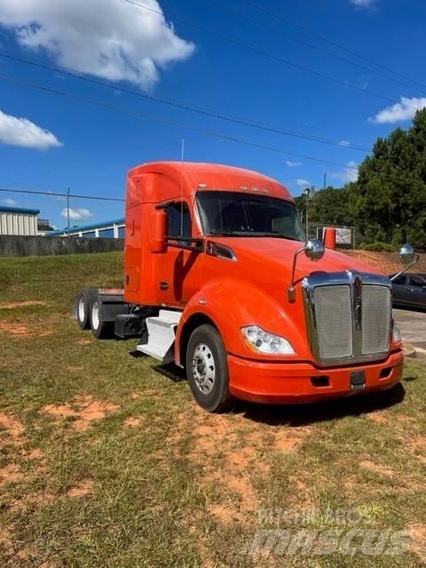 Kenworth T 680 Sattelzugmaschinen