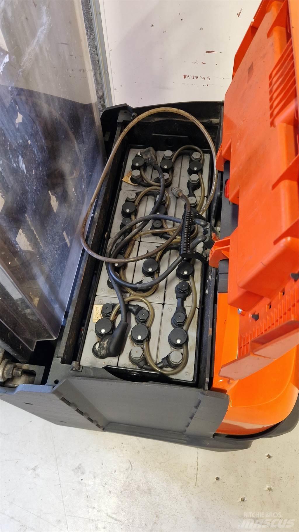 Toyota SWE140L Deichselstapler