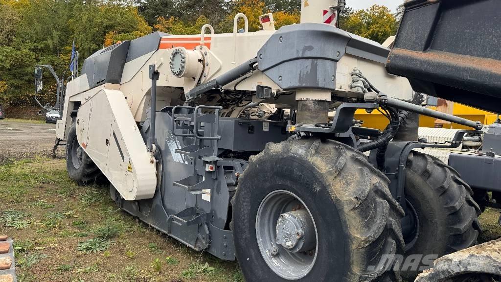Wirtgen WR200i Asphalt-Recycler
