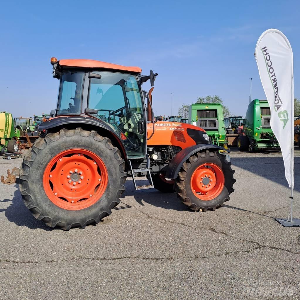 Kubota M 9960 HD Traktoren