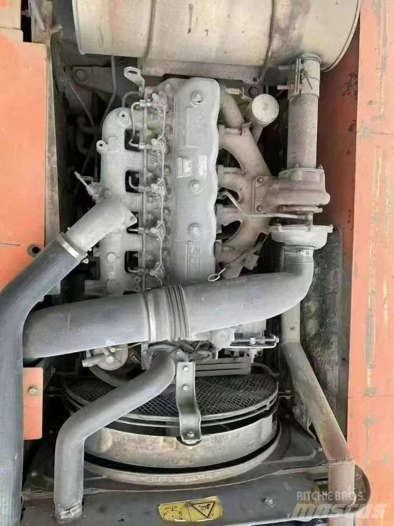 Hitachi ZX240 Raupenbagger