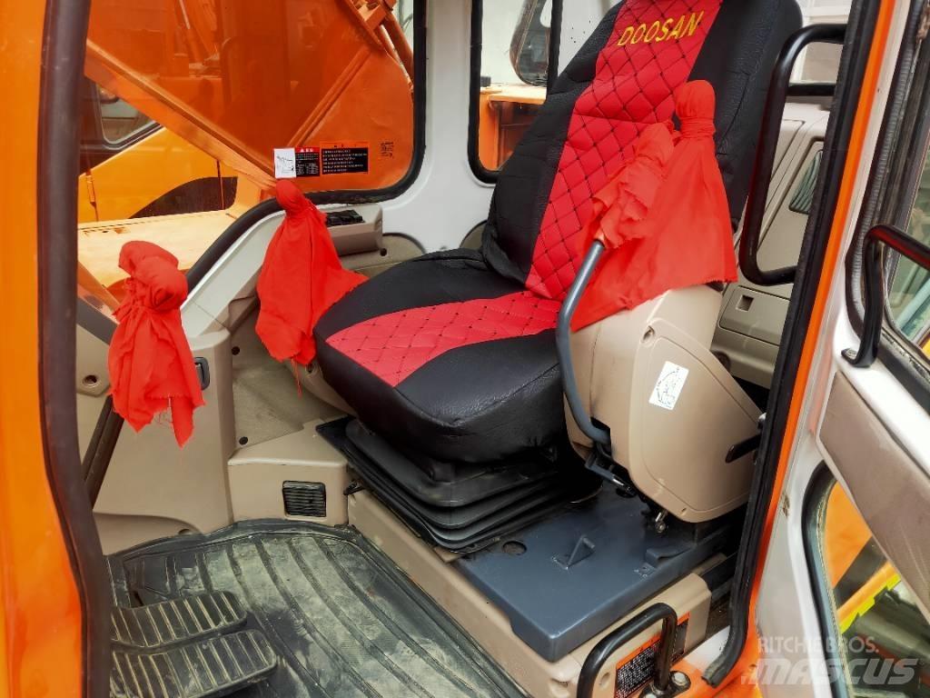 Doosan DH225LC-7 Raupenbagger