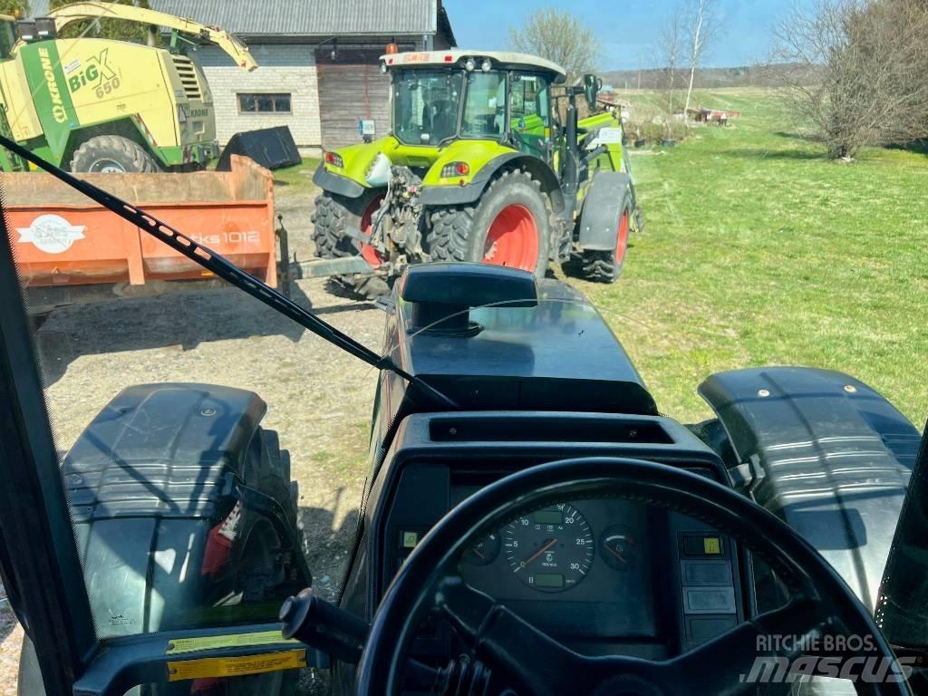 Valtra 8450 Traktoren