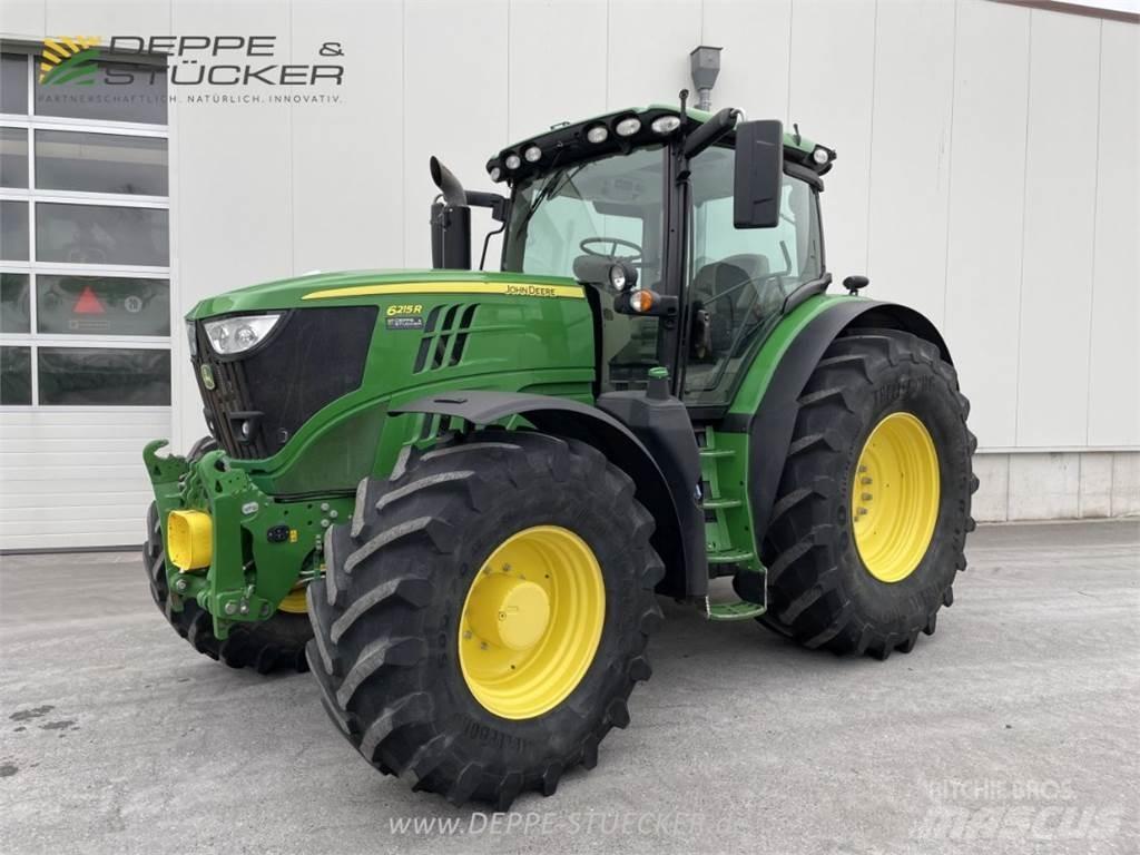 John Deere 6215R Traktoren