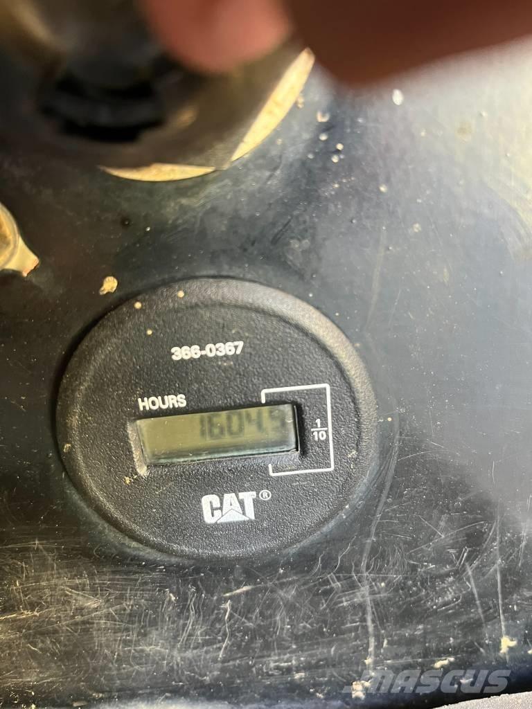 CAT 304 E 2 CR Minibagger < 7t