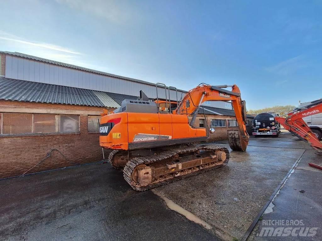 Doosan DX235lc Raupenbagger