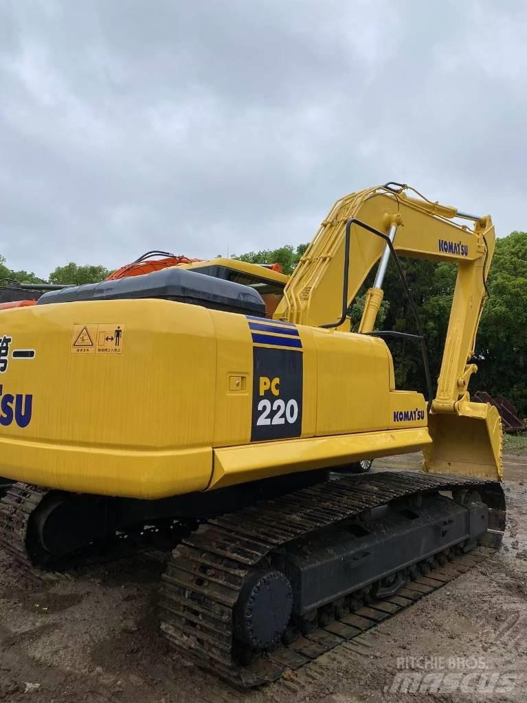 Komatsu 220 Raupenbagger