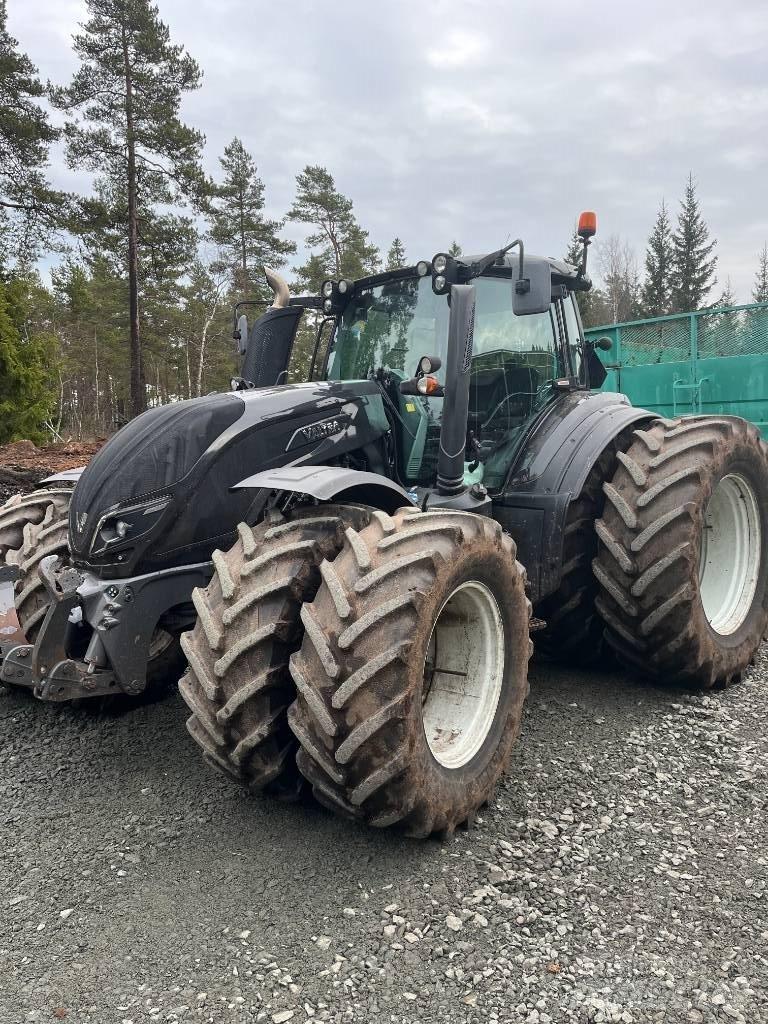 Valtra T 214 D Traktoren