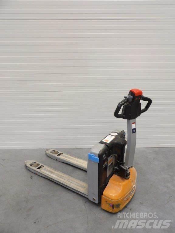 Still ECH15/LIION Niedergabelstapler
