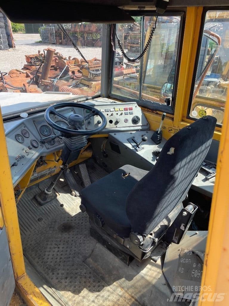 Volvo A20C Dumper - Knickgelenk